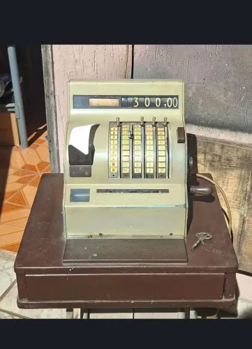 Caixa Registradora Antiga