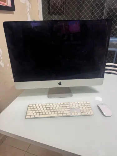 Vendo iMac em estado de novo