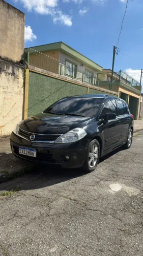 Nissan Tiida SL 1.8/1.8 Flex 16V Aut. 2012