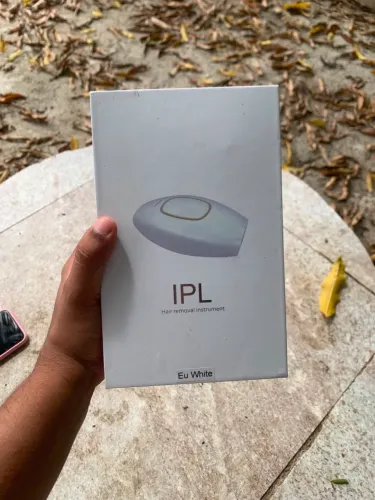 Depilador Portátil de Luz Pulsada Intensa (IPL)