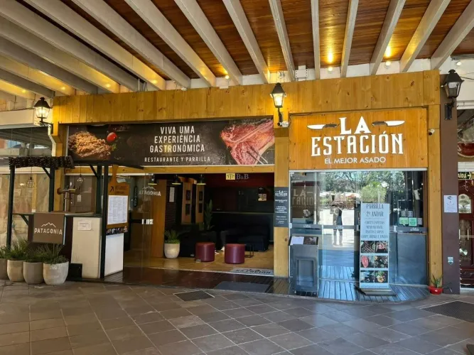 Restaurante pronto para operar no Centro de Canela