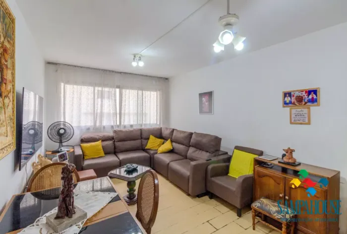 DOIS DORMITÓRIOS, SALA AMPLA, 80 METROS DE AREA ÚTIL LOCALIZAÇÃO EXCELENTE!