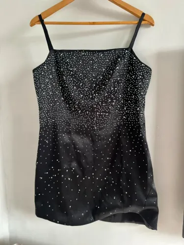 Vestido CAST