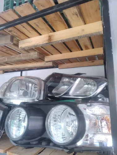 Vendo diversos modelos de farois