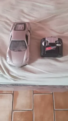 Carrinho controle remoto seminova