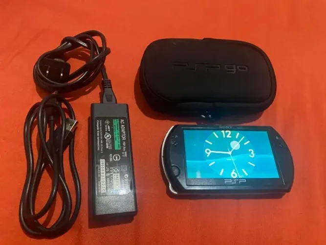 PSP Go Original Sony + Case + Carregador | Funcionando 100%