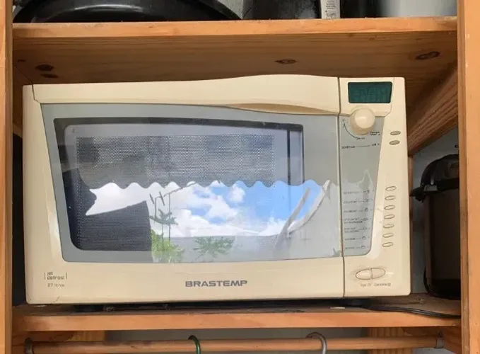 Microondas Brastemp - 27 litros -  Jet Defrost 