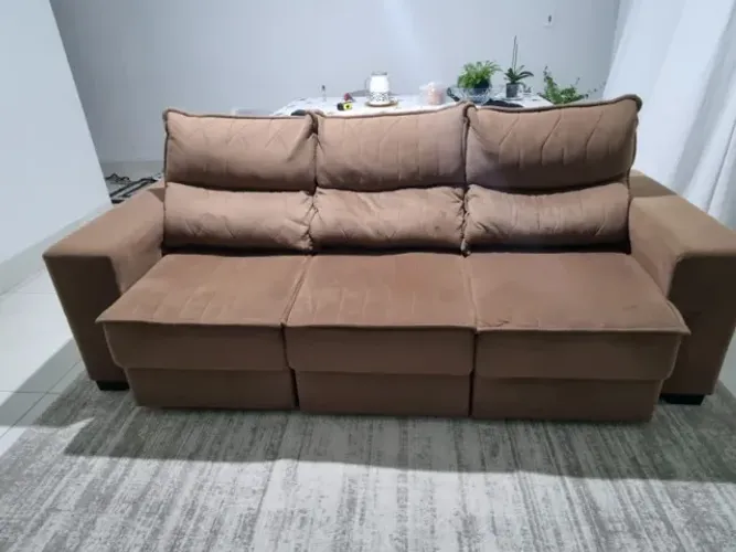 Sofá Retrátil Marrom 2,25m