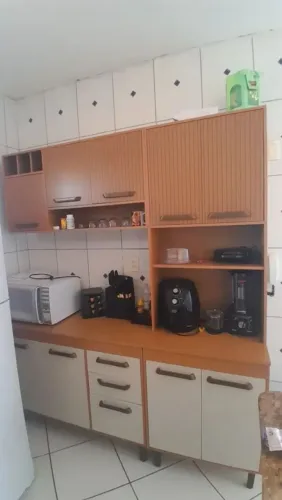 ARMÁRIO DE COZINHA