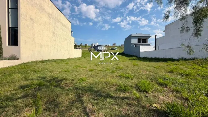 Terreno à venda no Canadá Residencial em Piracicaba.