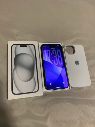 iPhone 15 128GB Preto ? 1 Ano, Bateria 90%, Impecável