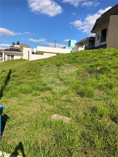 Terreno à Venda