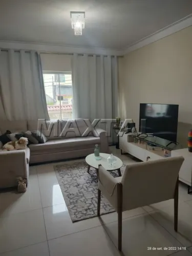 Sobrado à venda com 3 dormitórios, sendo 1 suíte. Na Zona Norte, Vila Paraiso.