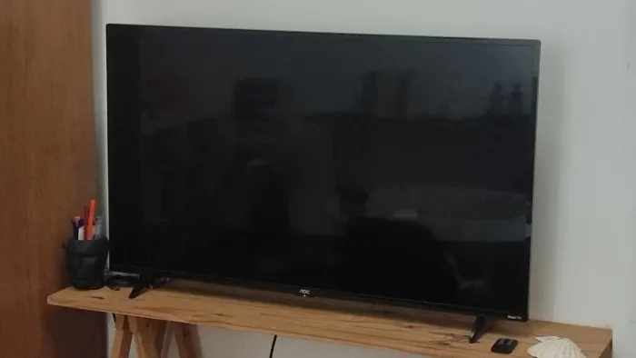 Smart TV Roku AOC 43" (Wi-fi)