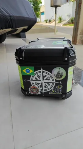 BAÚ central BMW com suporte