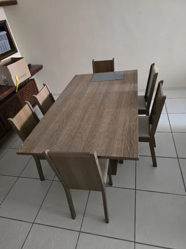 Mesa da madesa com 6 cadeiras