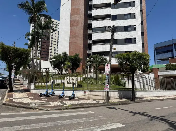 EXCELENTE APARTAMENTO NO CORAÇÃO DO DIONÍSIO TORRES (ED. CIDRÃO PALACE)