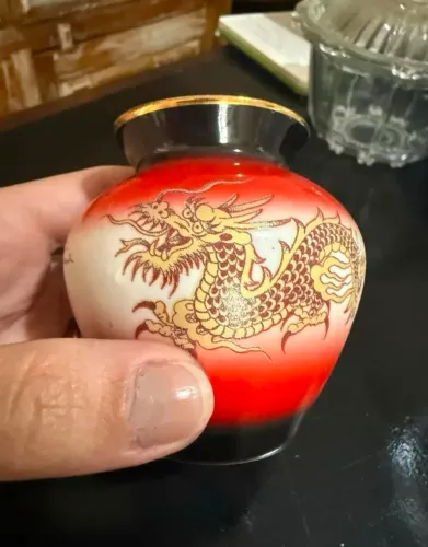 Mini vaso antigo Porcelana Oriental Dragão Vintage