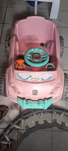Carrinho de passeio pedal