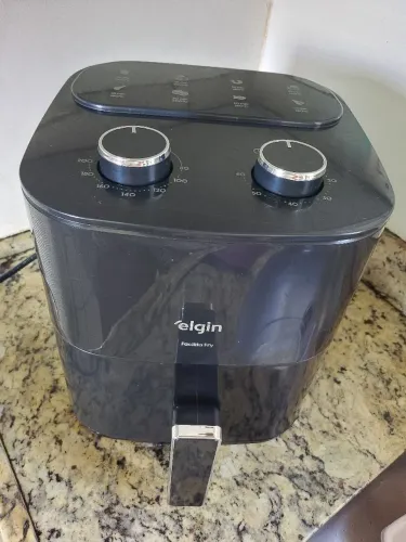 Airfryer semi-nova