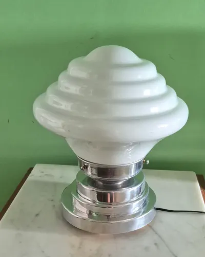 Art deco Luminária c/alumínio polido em degraus com cúpula opalina escadinha