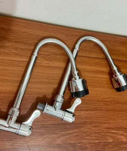Torneira De Parede Gourmet Flexível Inox