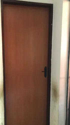 Instalador de porta, marceneiro e carpinteiro