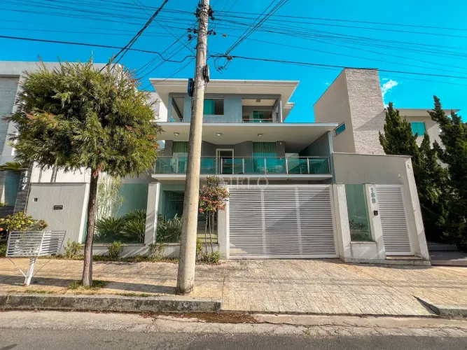 Belíssima Casa à Venda no Condomínio Fazenda Da Serra R$3.900.000