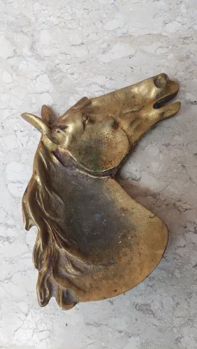 CINZEIRO DE BRONZE CAVALO DECORAÇÃO DESIGN