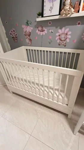 Berço Americano 2 em 1 Cozy Branco Fosco | Vira Mini Cama acompanha colchão 