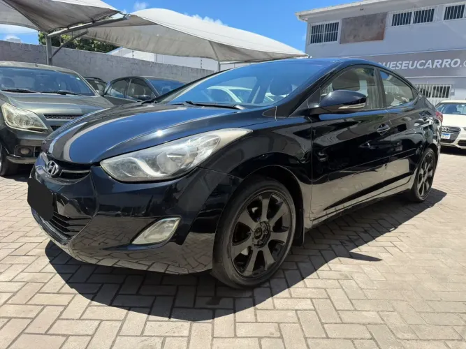Hyundai Elantra GLS 1.8 16V Aut. 2012