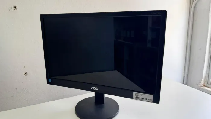 Monitor AOC 18,5 led