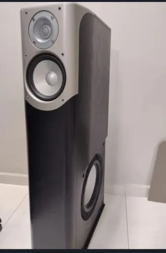 Par de caixas torre Infinity Kappa 600 made in Dinamarca