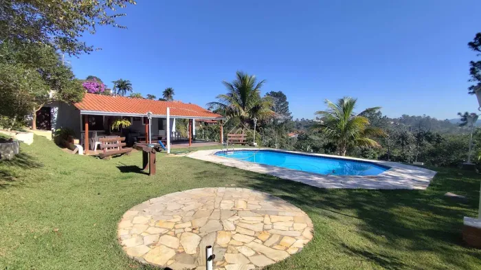 Chácara no Condomínio Porta do Sol com Vista por R$1.650.000