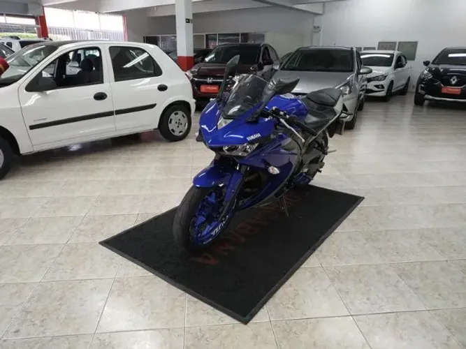 Yamaha YZF R-3 321 2018