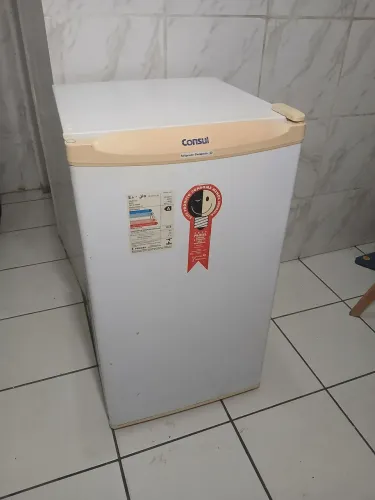 Frigobar Consul 120 litros bem conservado