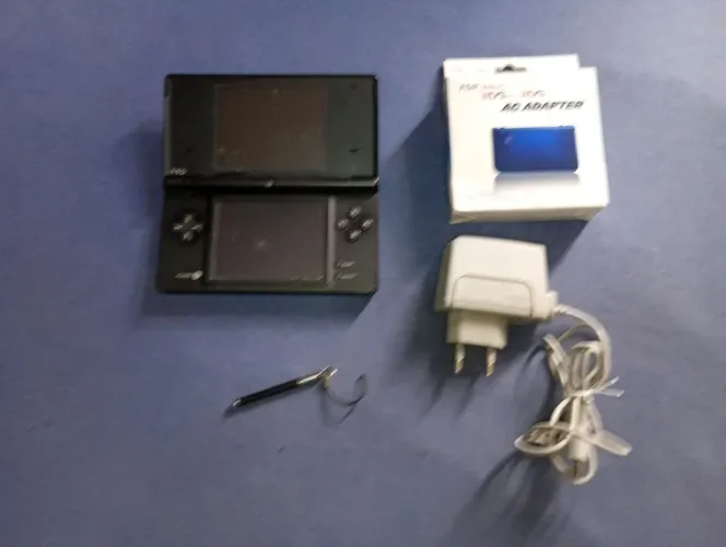 Nintendo DS lite não liga troco em play 2