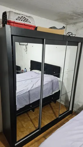 Guarda roupas de casal