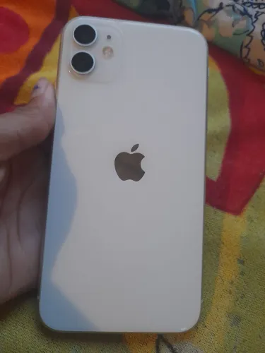 Quem aceita a troca o iPhone 11 coe branco só conserta a placa por o iPhone 12 fuou o 11