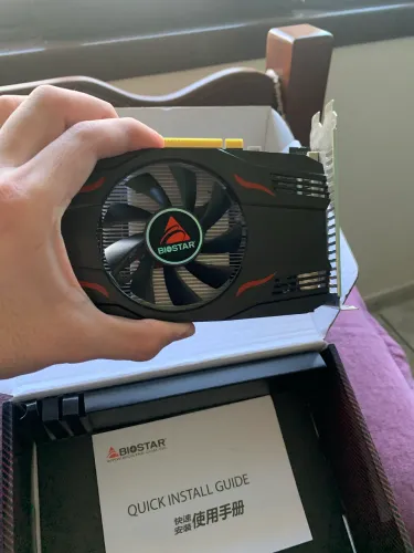 Placa de vídeo dedicada RX550 4gb GDDR5