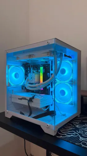 PC GAMER BRANCO