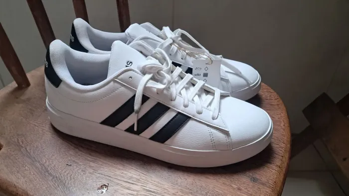 Tênis casual (tamanho 40)