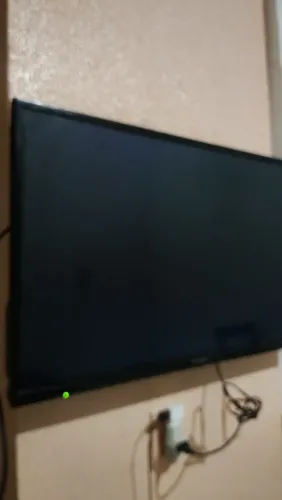 Televisão retirada de peças