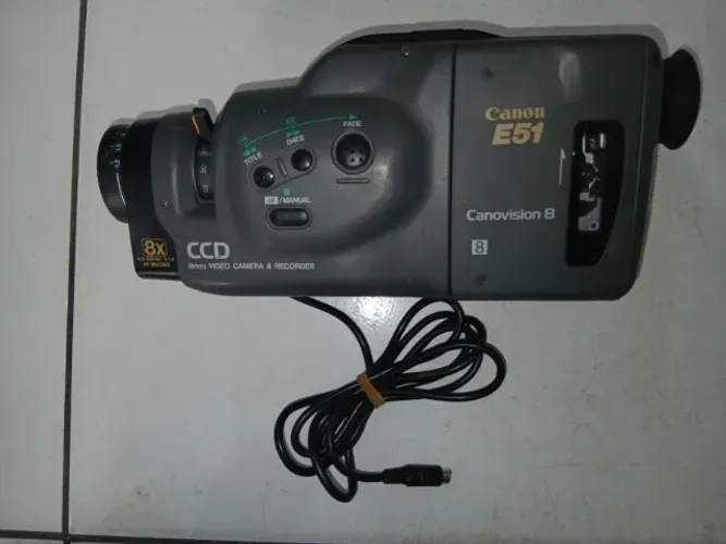 Filmadora Canon E51
