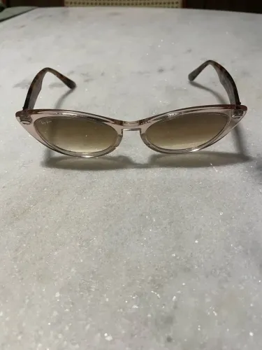 Óculos de sol RayBan feminino