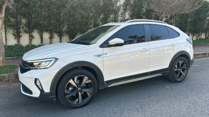 Volkswagen Nivus Highline 1.0 200 TSI Flex AUT 2022