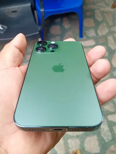 Vendo iPhone XR na carcaça do 13 128gb