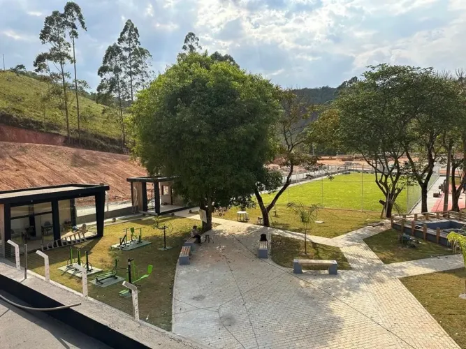 Terreno à venda com 500 m² na Cachoeira Recanto dos Menezes em Chácara - Chácara/MG