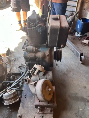 Motor agrale com partida e bomba de irrigação