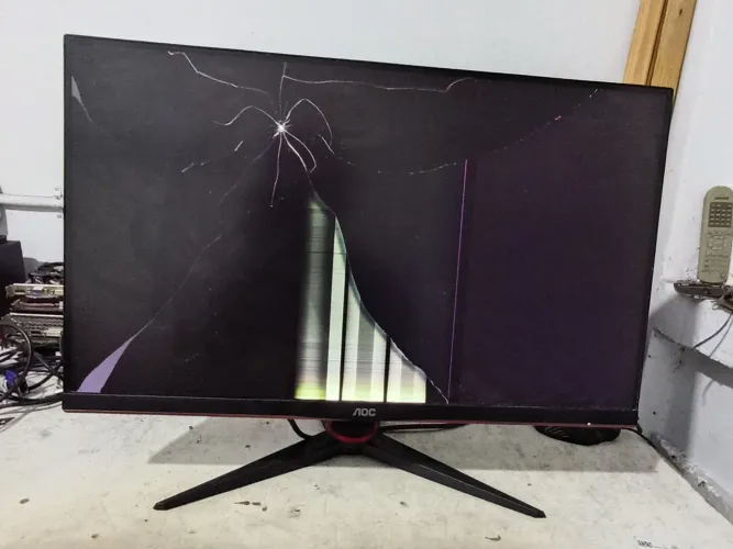 Monitor gamer Acer Hero 27 polegadas tela quebrada